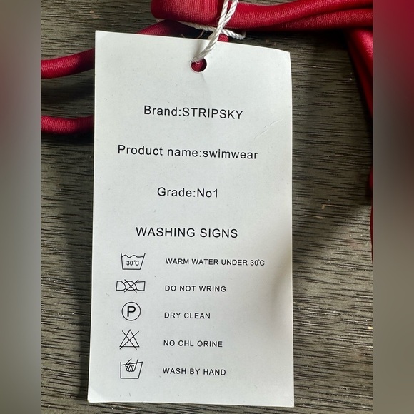 Stripsky Strappy Racerback Swimsuit Top - Size M - Red Wine​​​ - Picture 8 of 8